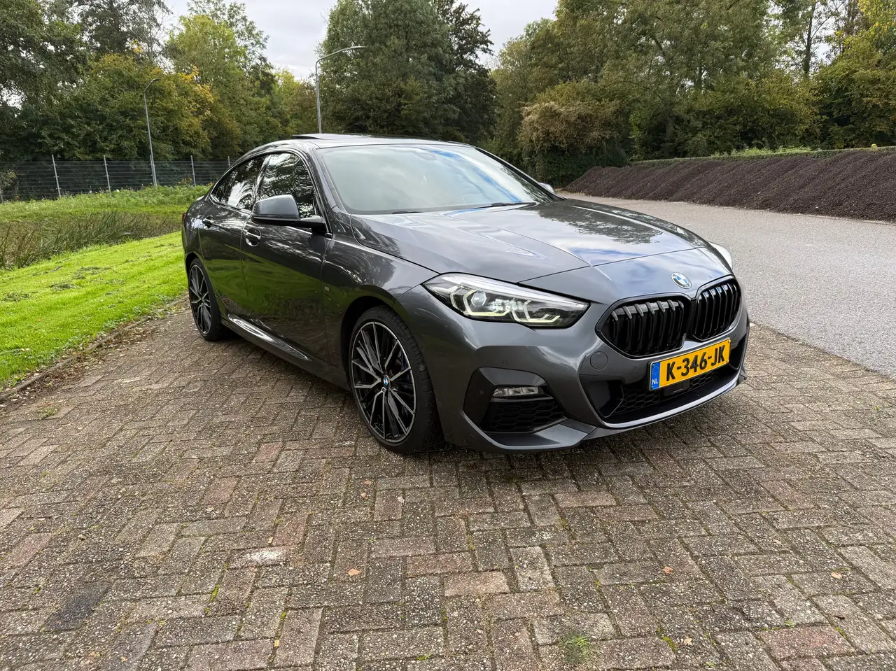 BMW 218
