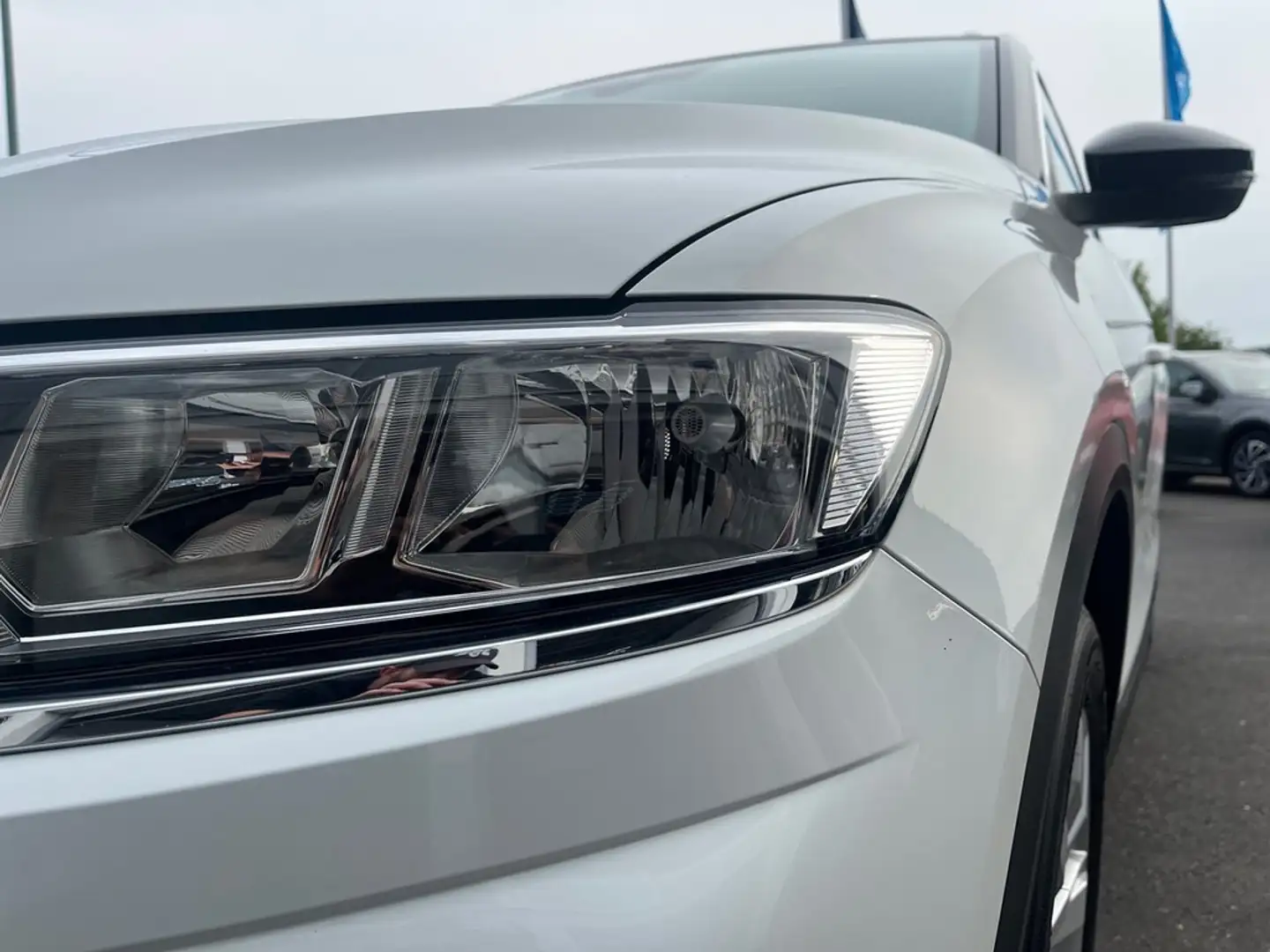 Volkswagen T-Roc Sport 1.5 l TSI Weiß - 2