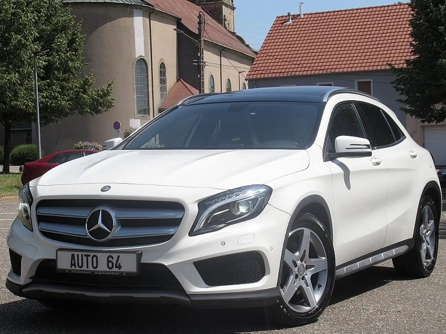Mercedes-Benz GLA 220 220 CDI 4-Matic Pack AMG 7-G DCT A 132000km Blanc - 1