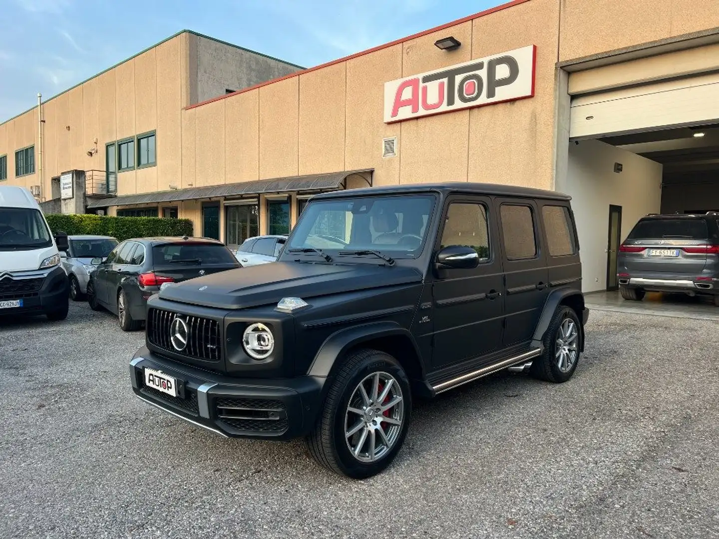 Mercedes-Benz G 63 AMG S.W. Premium Plus Schwarz - 1