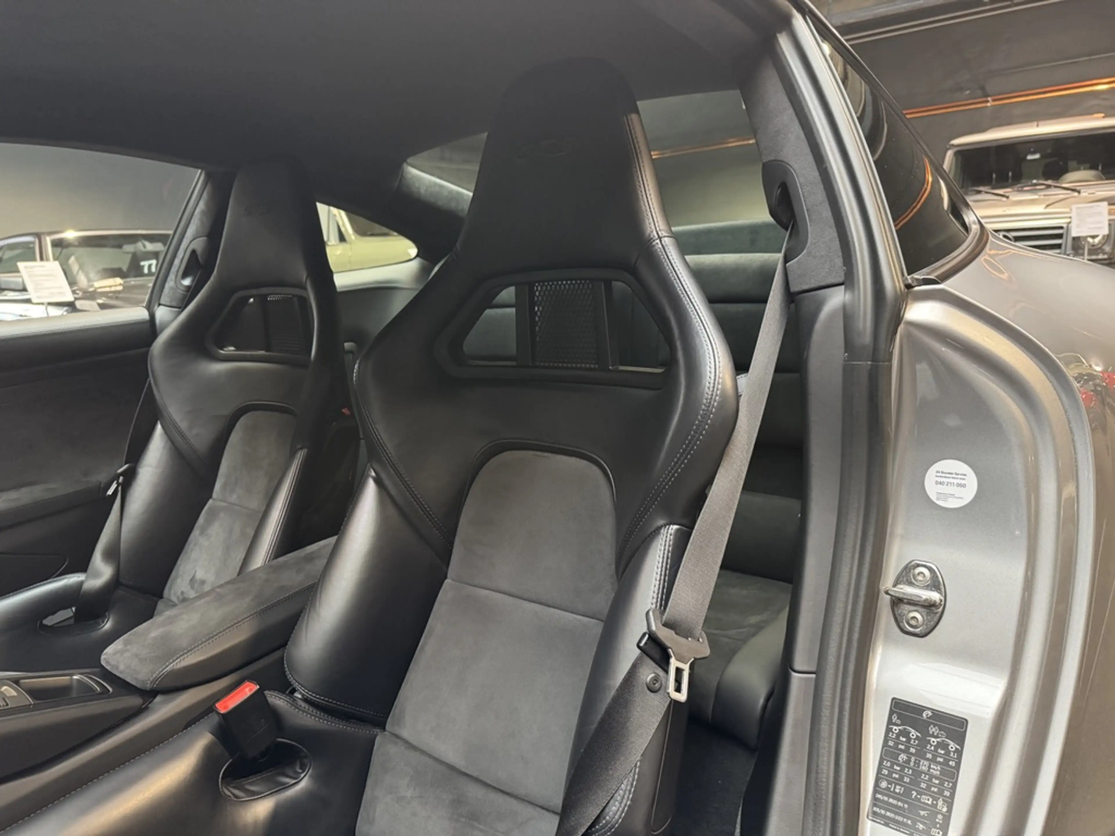 Porsche 991 Carrera 4 GTS Topzustand, 2. Hand, Approved, sportl. konfiguriert — photo 13