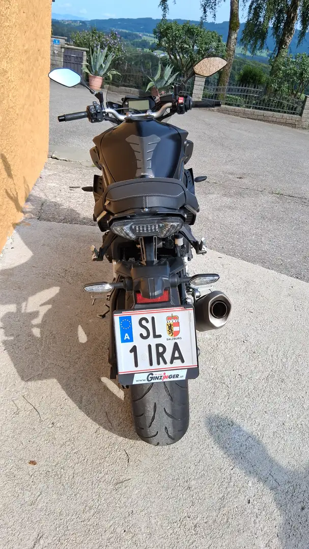 Yamaha MT-10 MTN 1000 Černá - 2