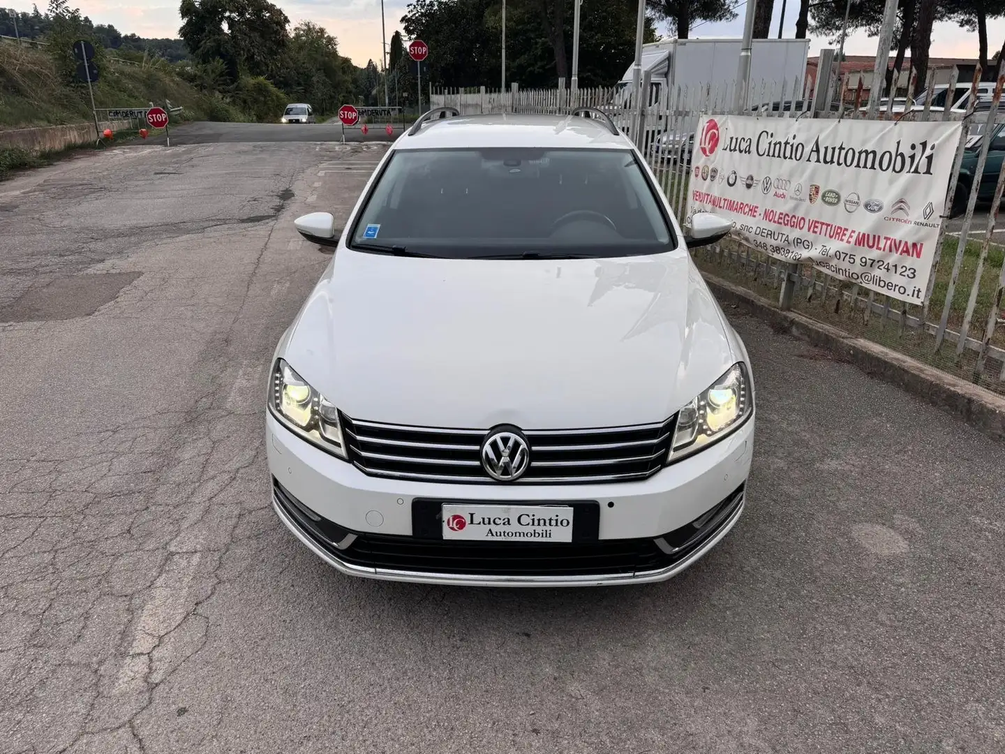 Volkswagen Passat Variant 1.4 tsi Comfortline Business ecof. 150cv Blanco - 2