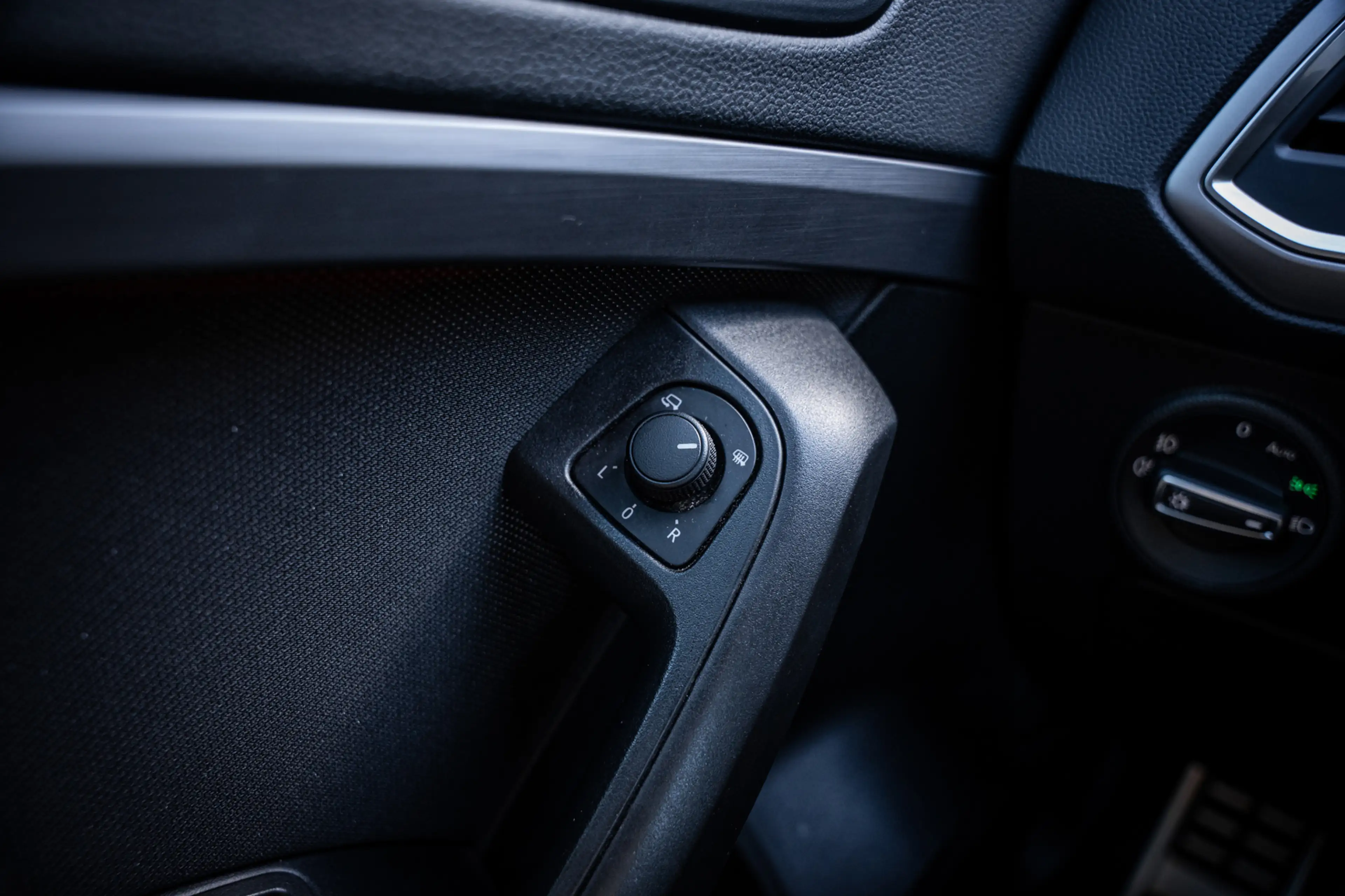 SEAT Ateca 1.5 TSI FR Business Intense|Trekh|ACC|Dig Cockpit| — photo 34
