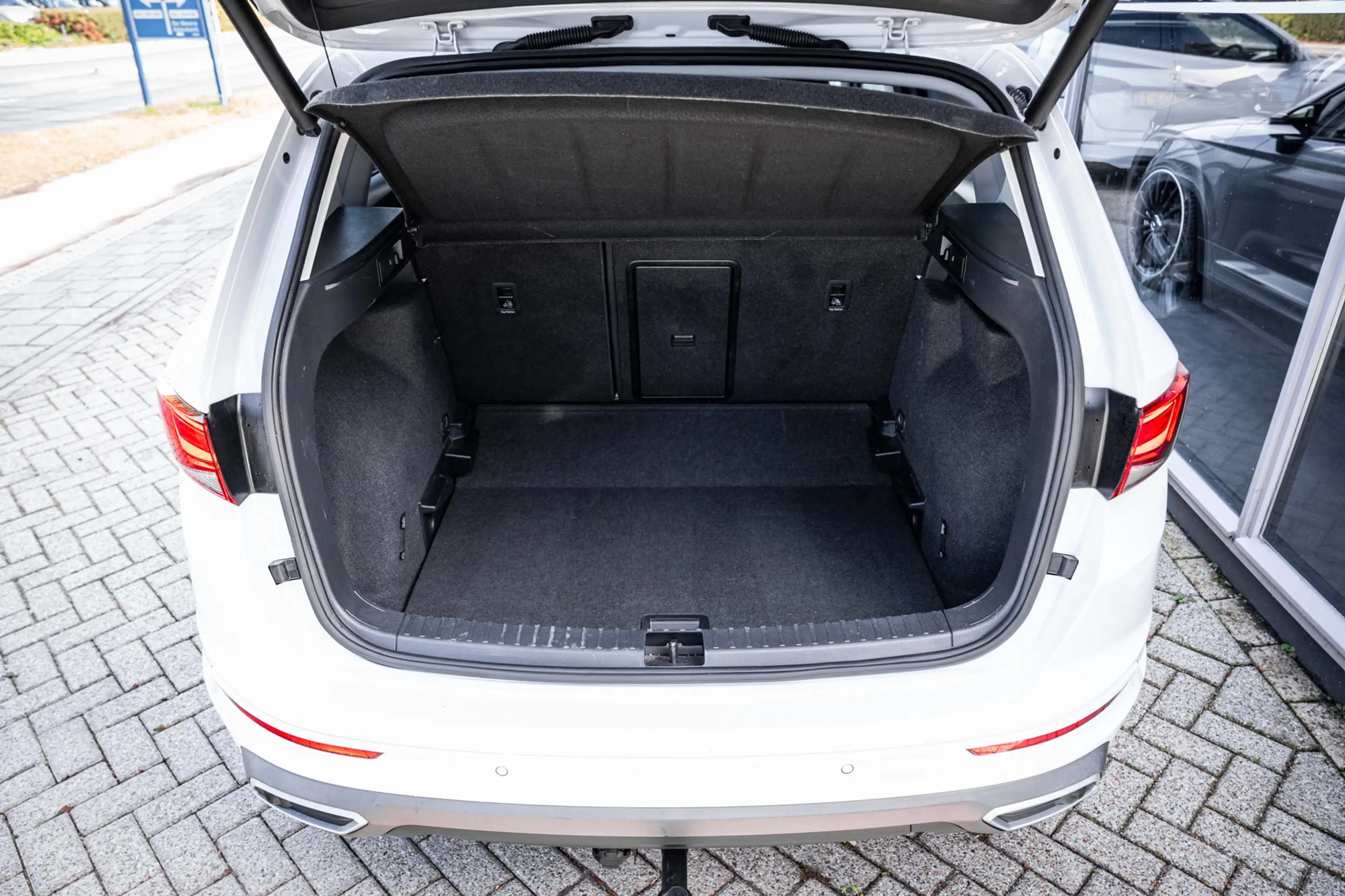 SEAT Ateca 1.5 TSI FR Business Intense|Trekh|ACC|Dig Cockpit| — photo 14