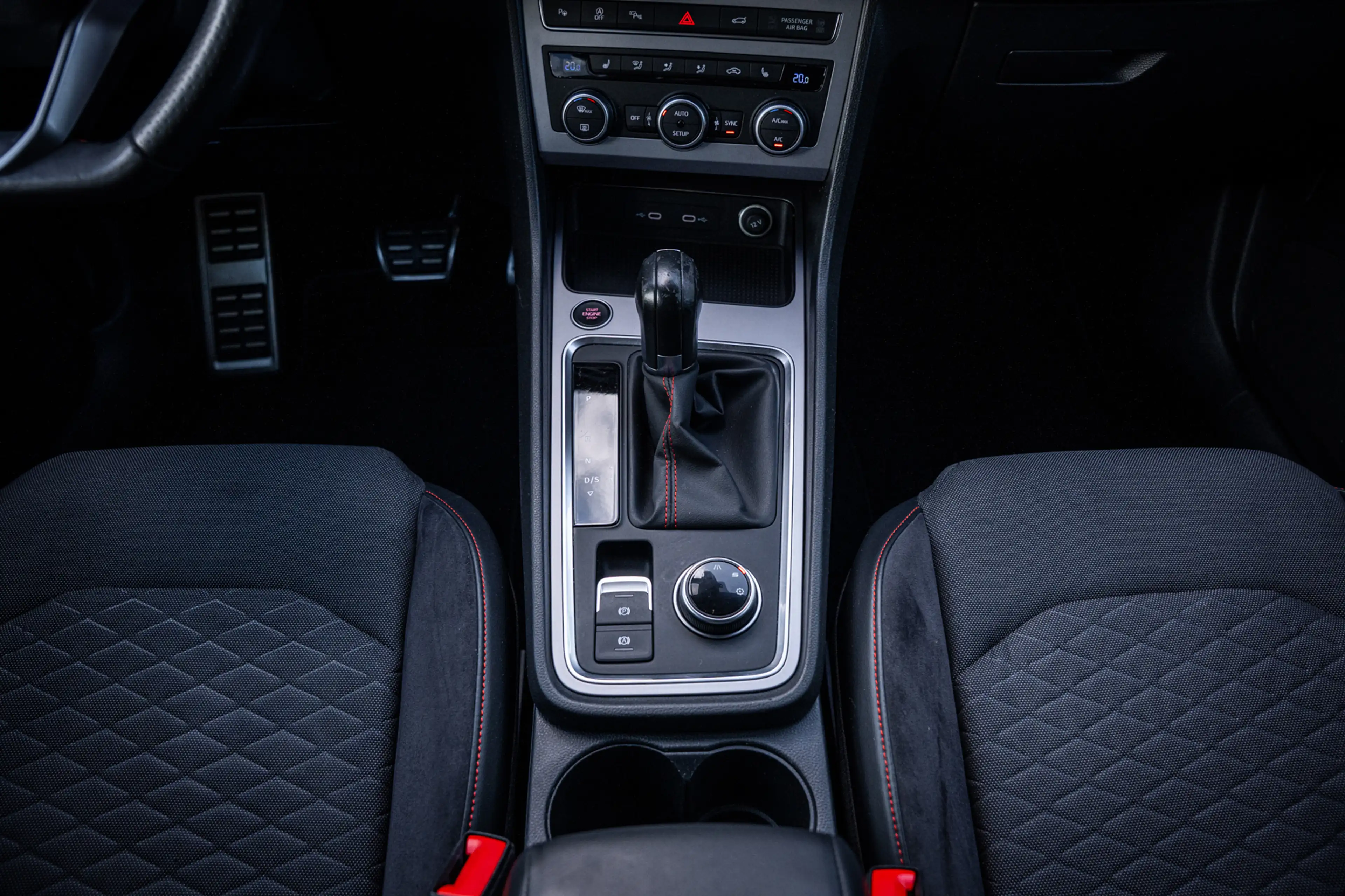 SEAT Ateca 1.5 TSI FR Business Intense|Trekh|ACC|Dig Cockpit| — photo 29