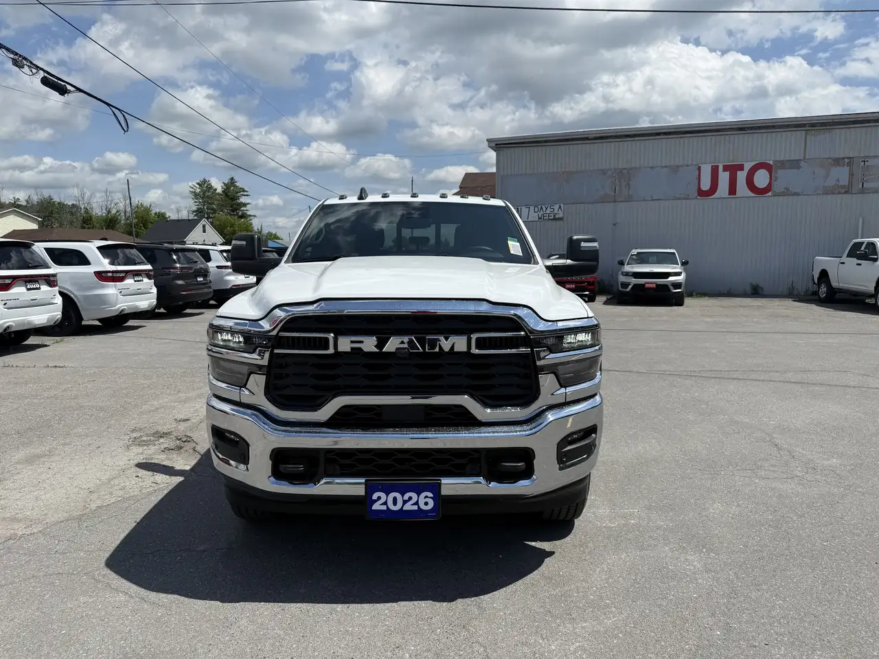 RAM 2500 снимка RAM 2500