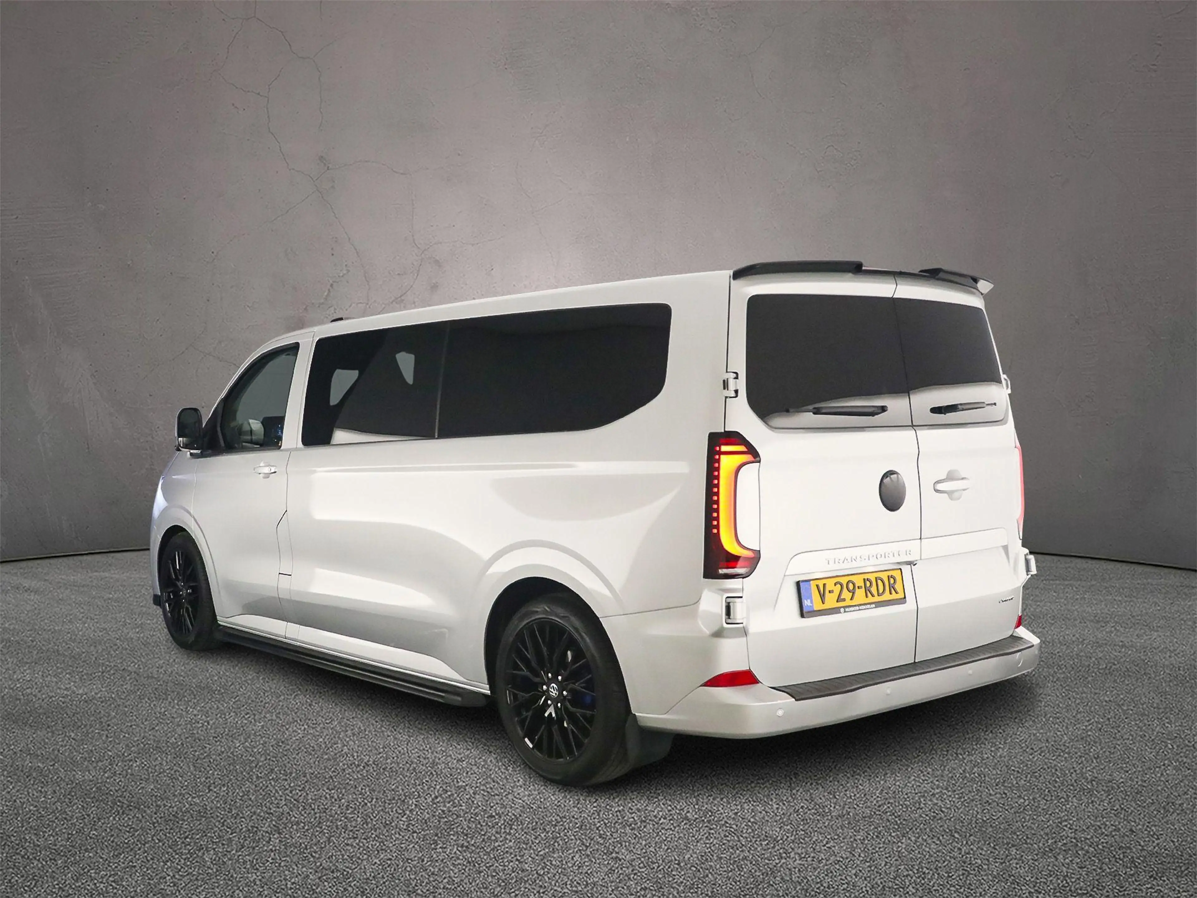 Volkswagen Transporter 2.5 233pk eHybrid L2 Bulli Dubbele Cabine | Sports — photo 3