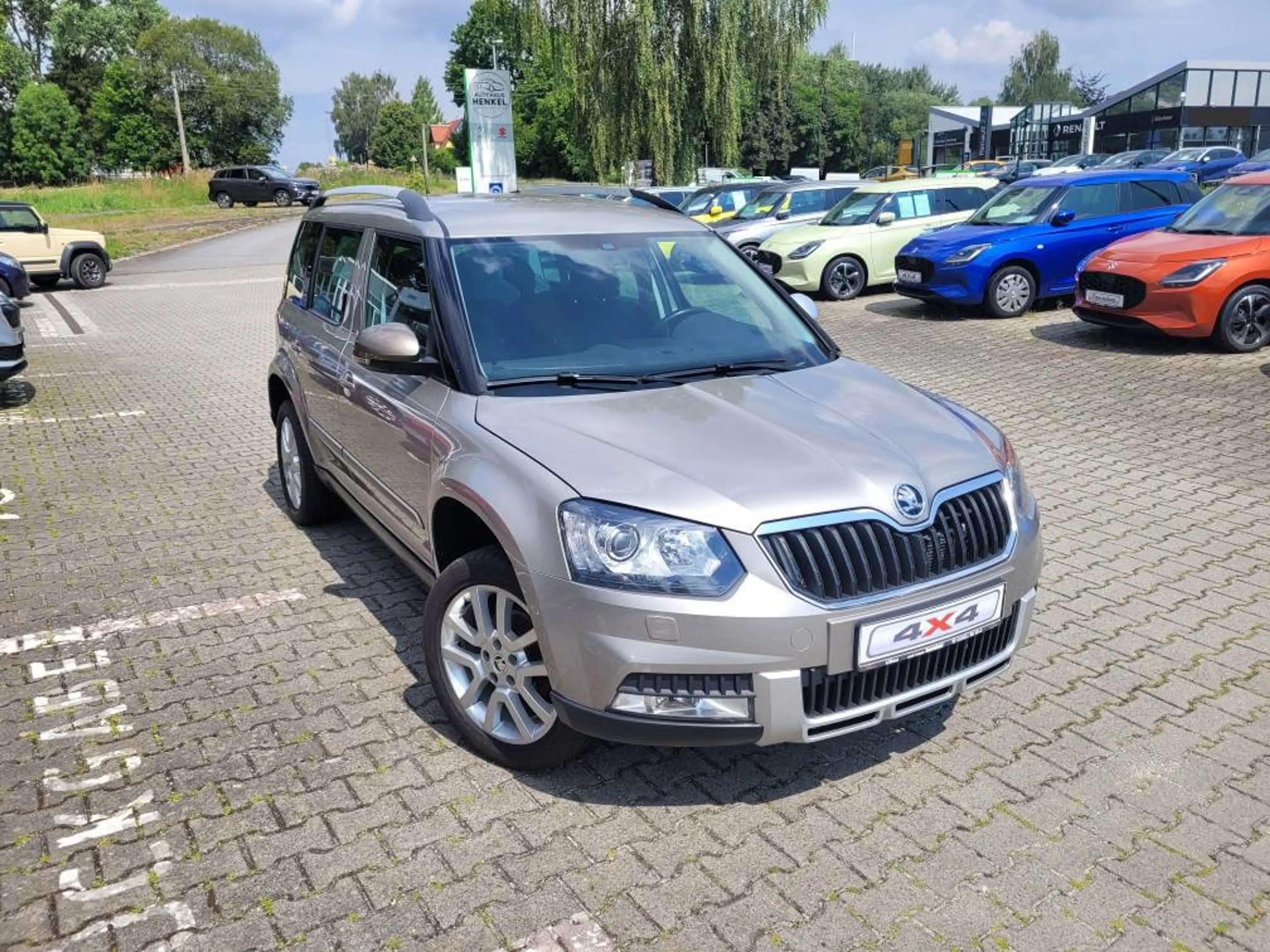 Skoda Yeti 2.0 TDI 4x4 Adventure  * Xenon * AHK — photo 3