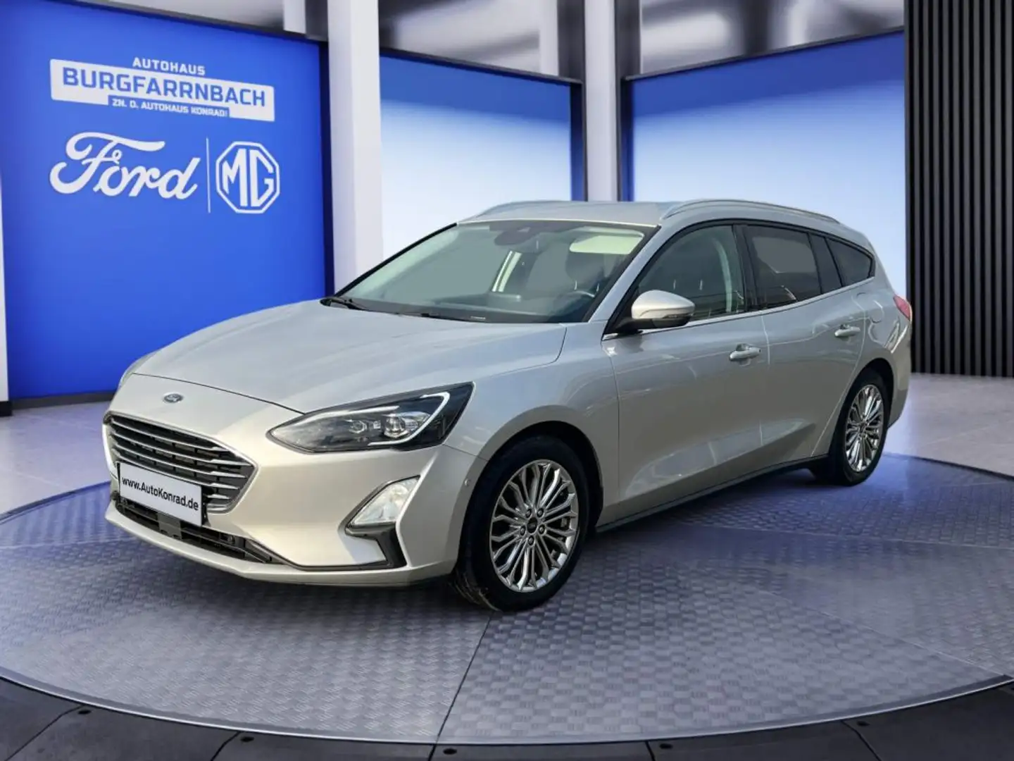 Ford Focus Focus Turnier 2.0 EcoBlue S&S TITANIUM X *AHK*ACC* Silber - 1