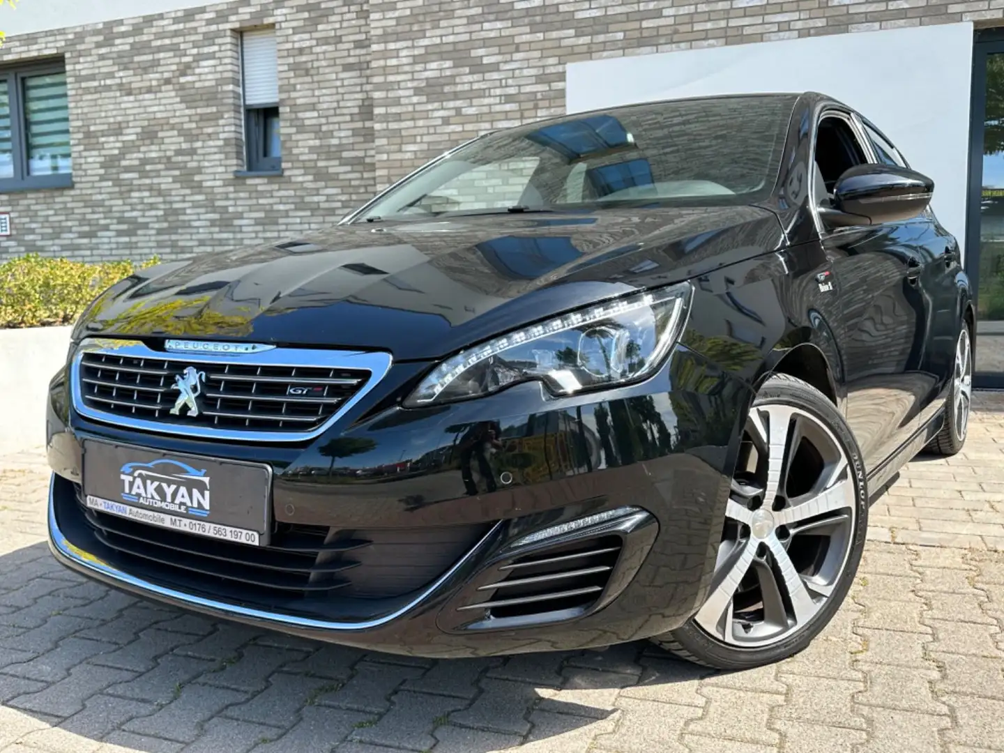 Peugeot 308 GT*1.Hand*Scheckheft* Schwarz - 1