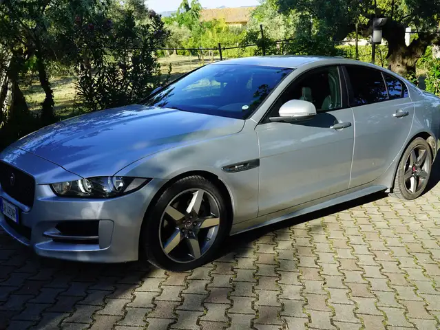 Jaguar XE