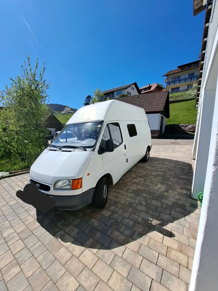 Ford Transit 100 L, foto 1