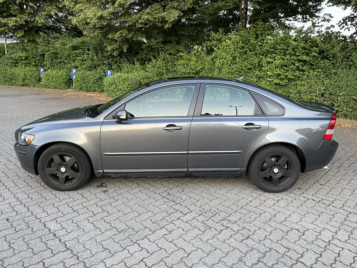 Volvo S40 T5 2,5 Turbo 220 PS ~ Automatik ~ Xenon ~ TÜV Neu Grau - 2