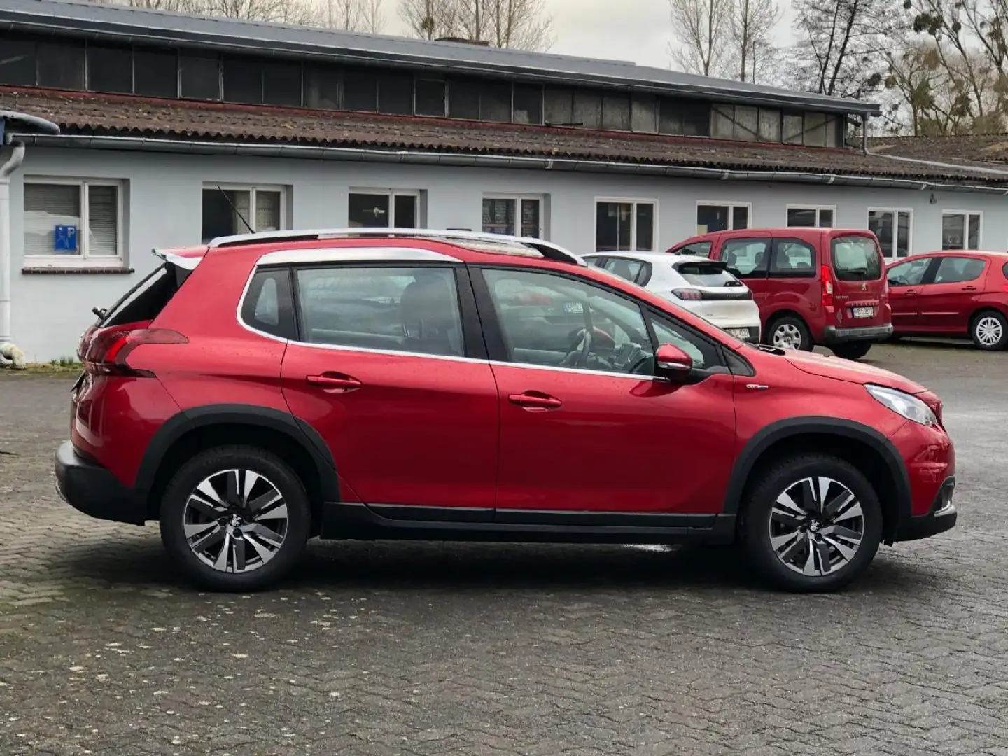 Peugeot 2008 Allure Rouge - 2