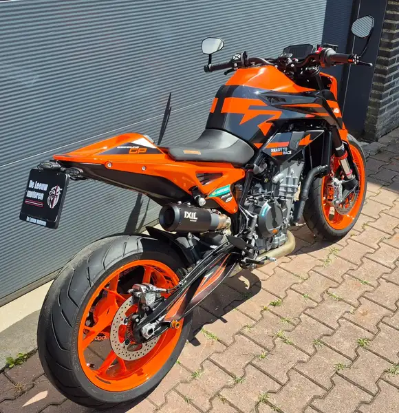 KTM 890 Duke - foto 6