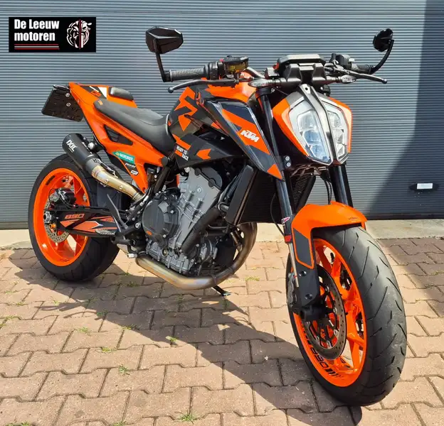 KTM 890 Duke