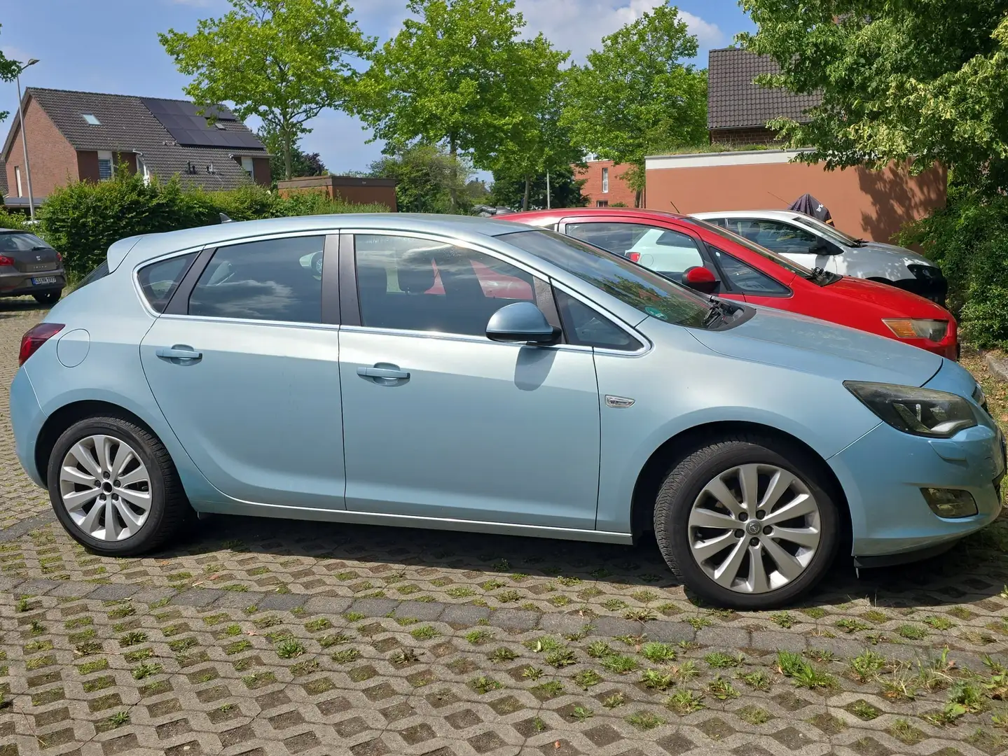 Opel Astra Astra Fließheck  5-Türer 1.4 Turbo Edition Blau - 2