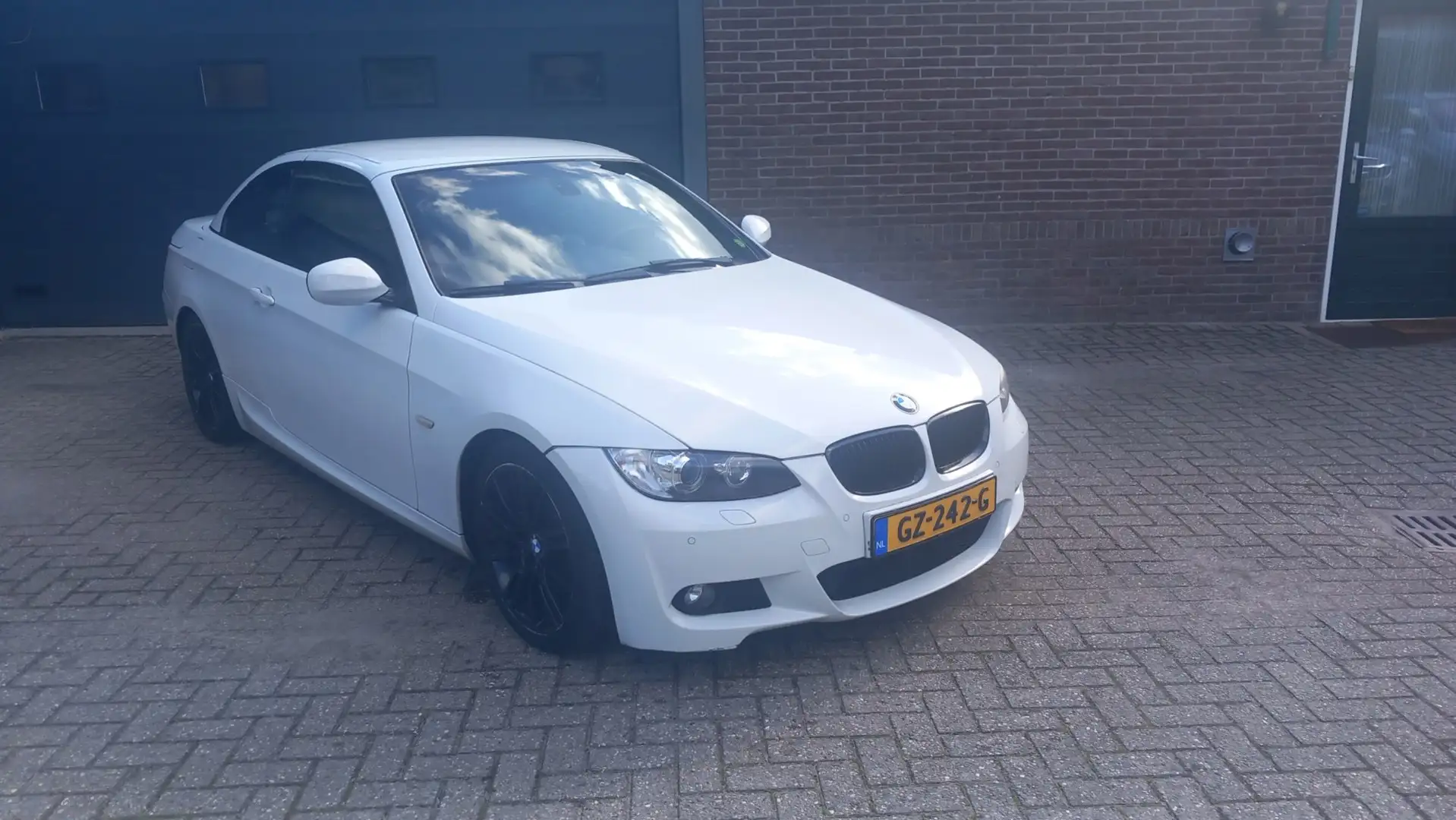 BMW 325 3-serie Cabrio 325i High Executive, Automaat,Cruis Wit - 2
