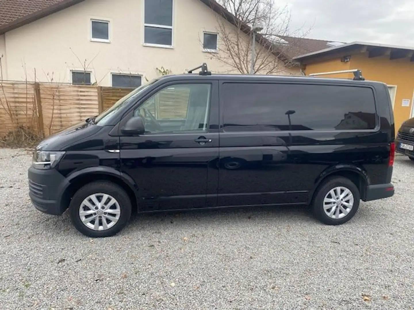Volkswagen T6 Transporter Kasten Alu Klima Schwarz - 2