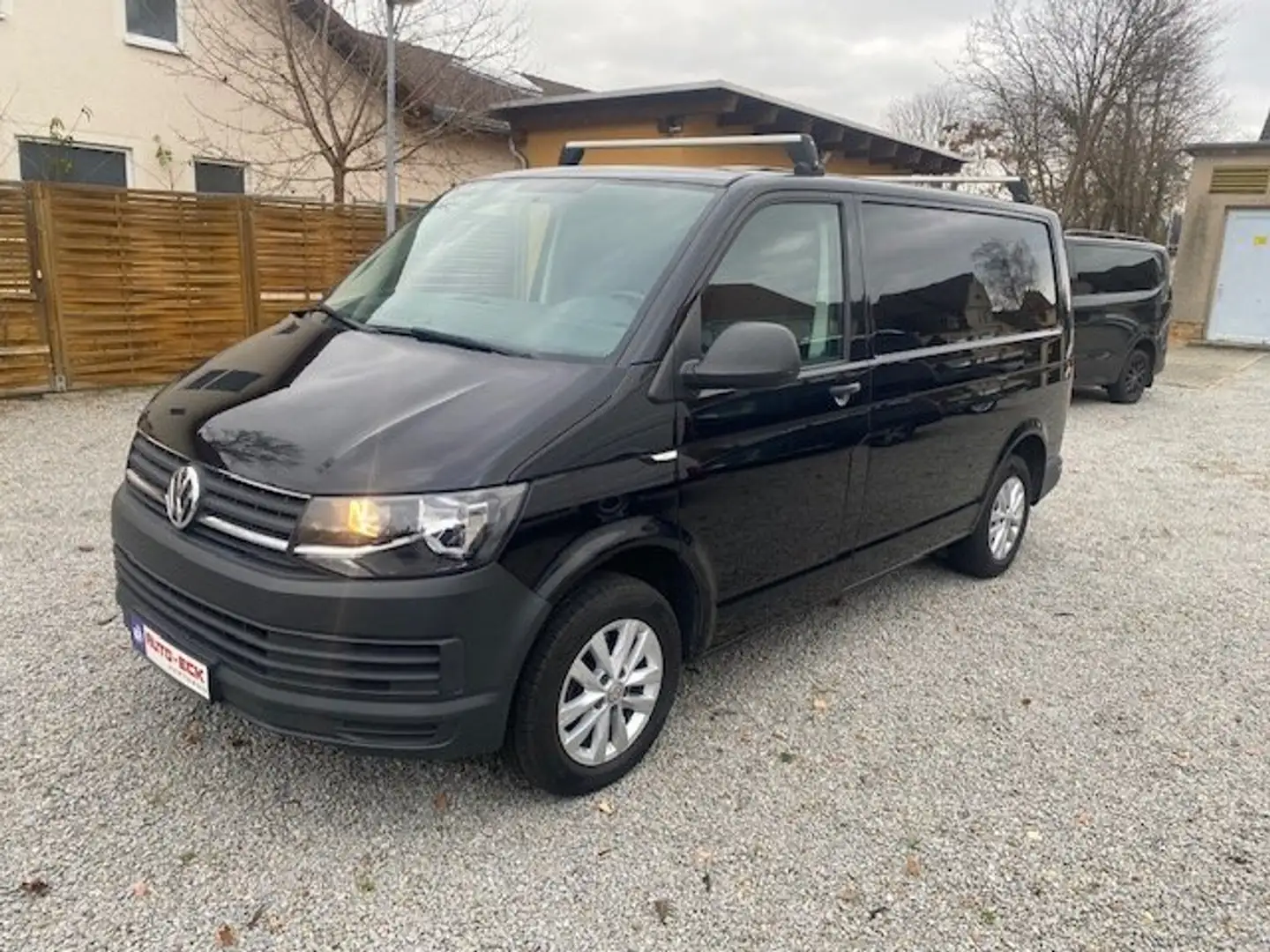 Volkswagen T6 Transporter Kasten Alu Klima Schwarz - 1