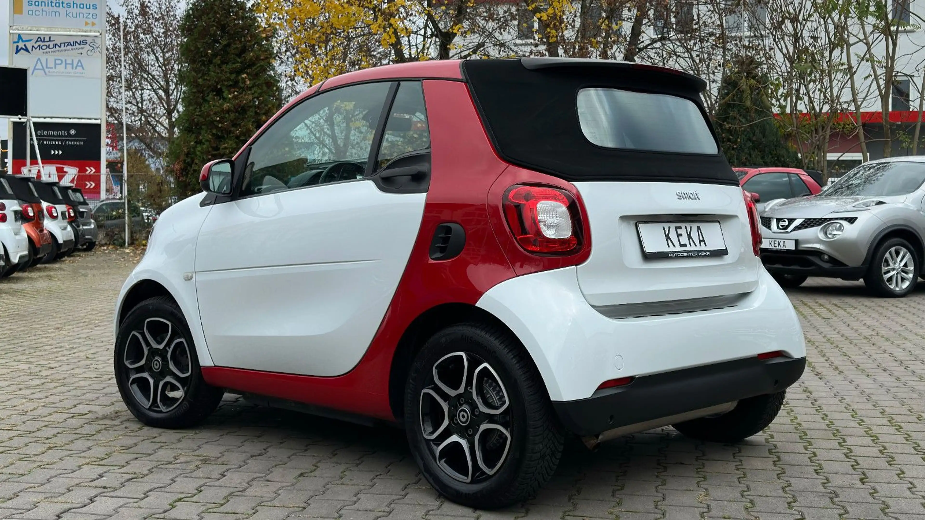 smart forTwo Cabrio TURBO DCT WHITE & RED! CARPLAY! — photo 6