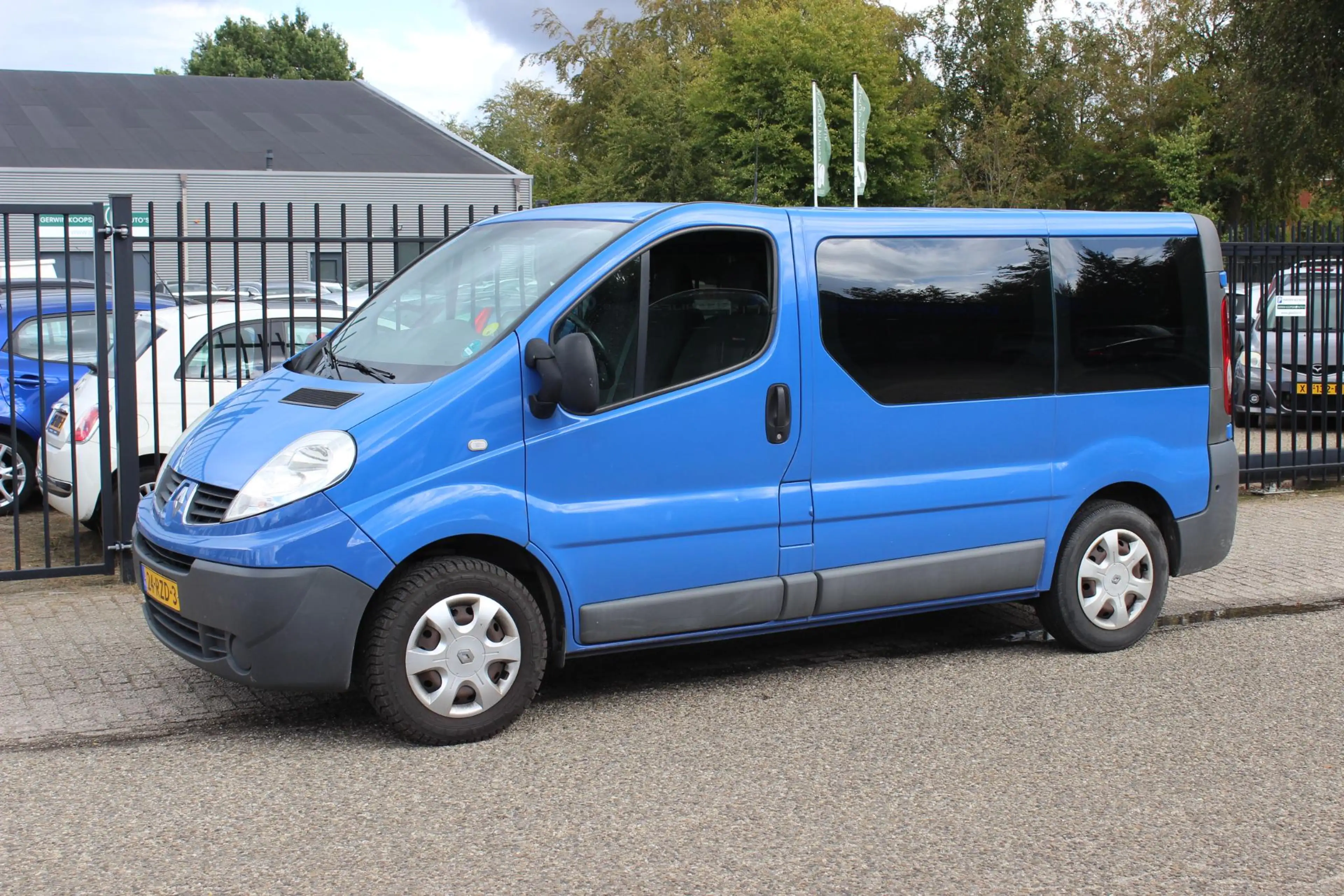 Renault Trafic Passenger 2.0 dCi 9-persoons Airco!