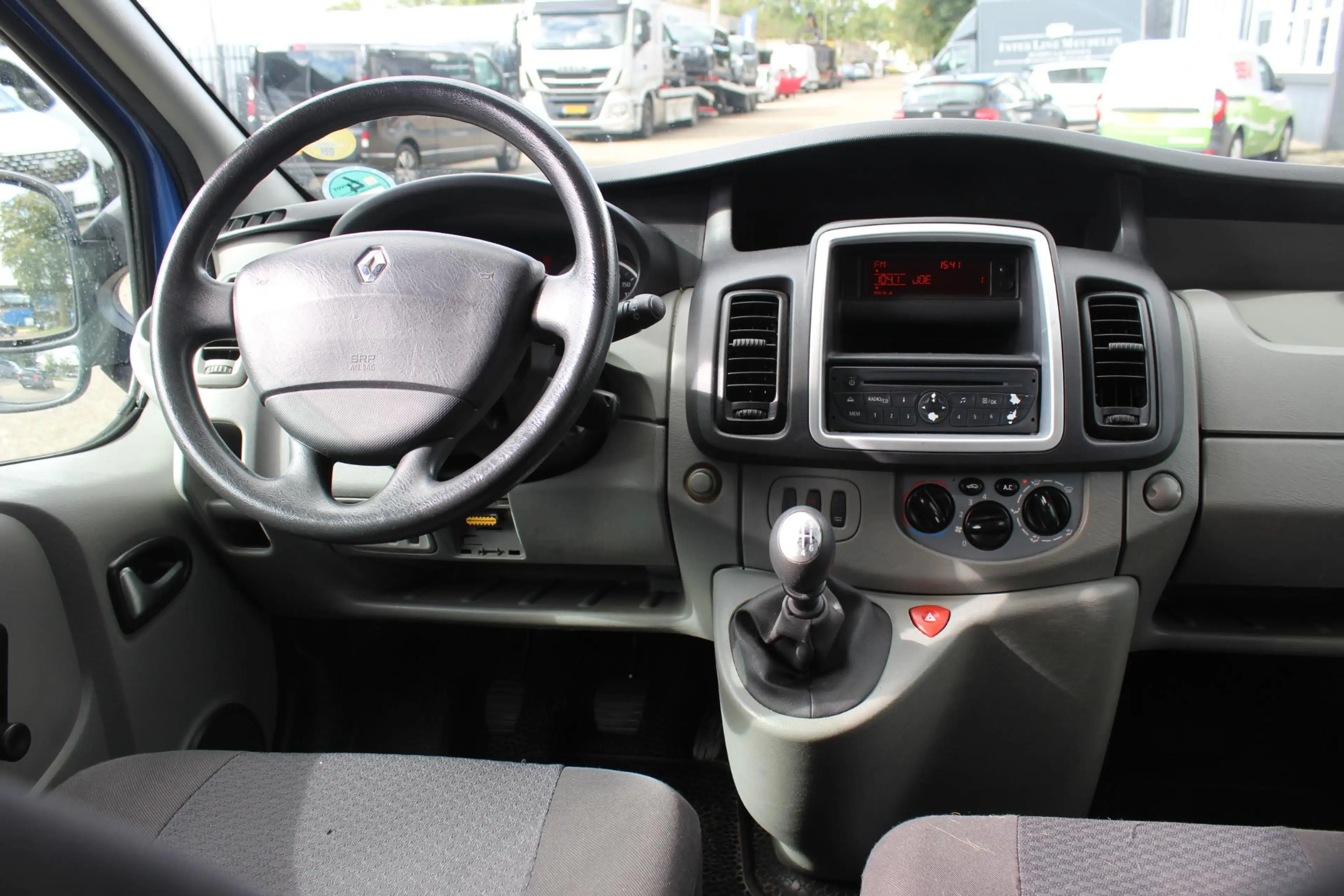 Renault Trafic Passenger 2.0 dCi 9-persoons Airco! — photo 4
