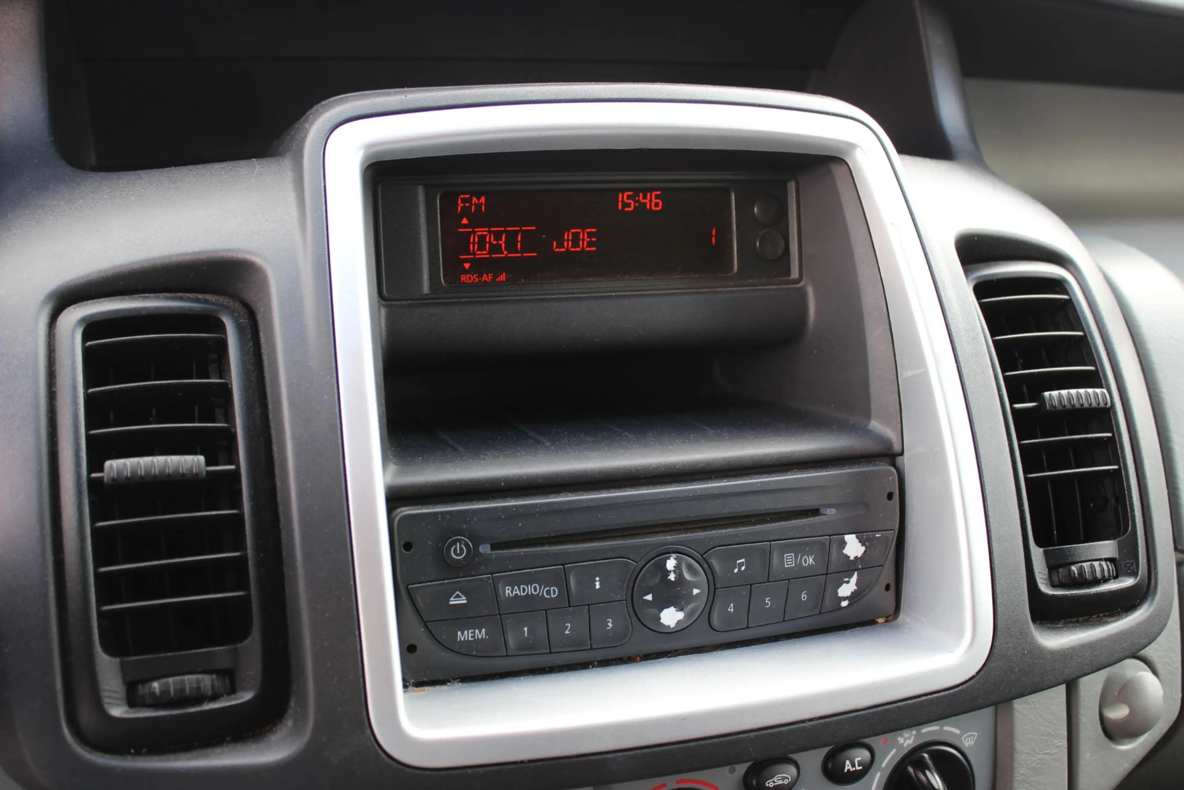 Renault Trafic Passenger 2.0 dCi 9-persoons Airco! — photo 15