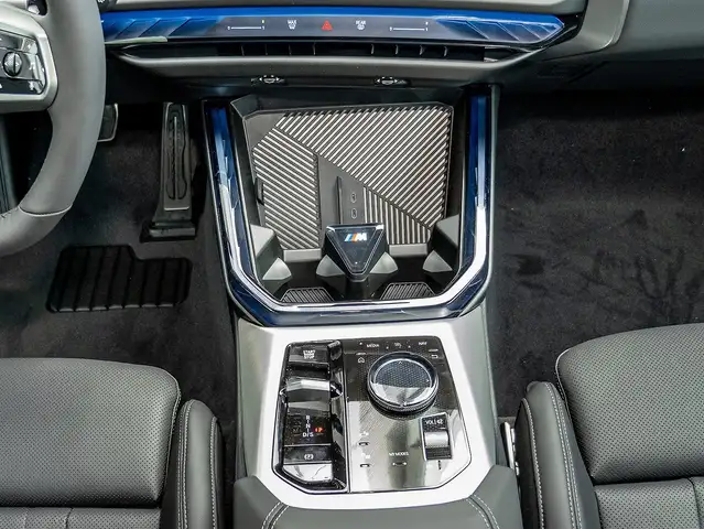 BMW X3 view 7