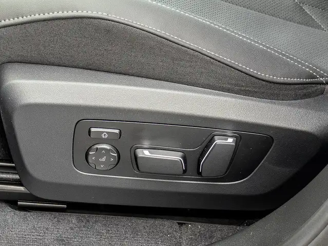 BMW X3 view 13