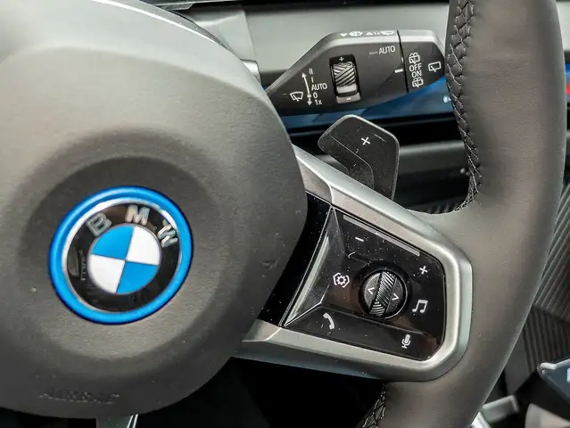 BMW X3 view 11