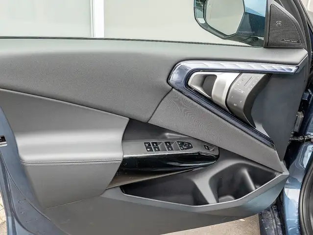 BMW X3 view 14