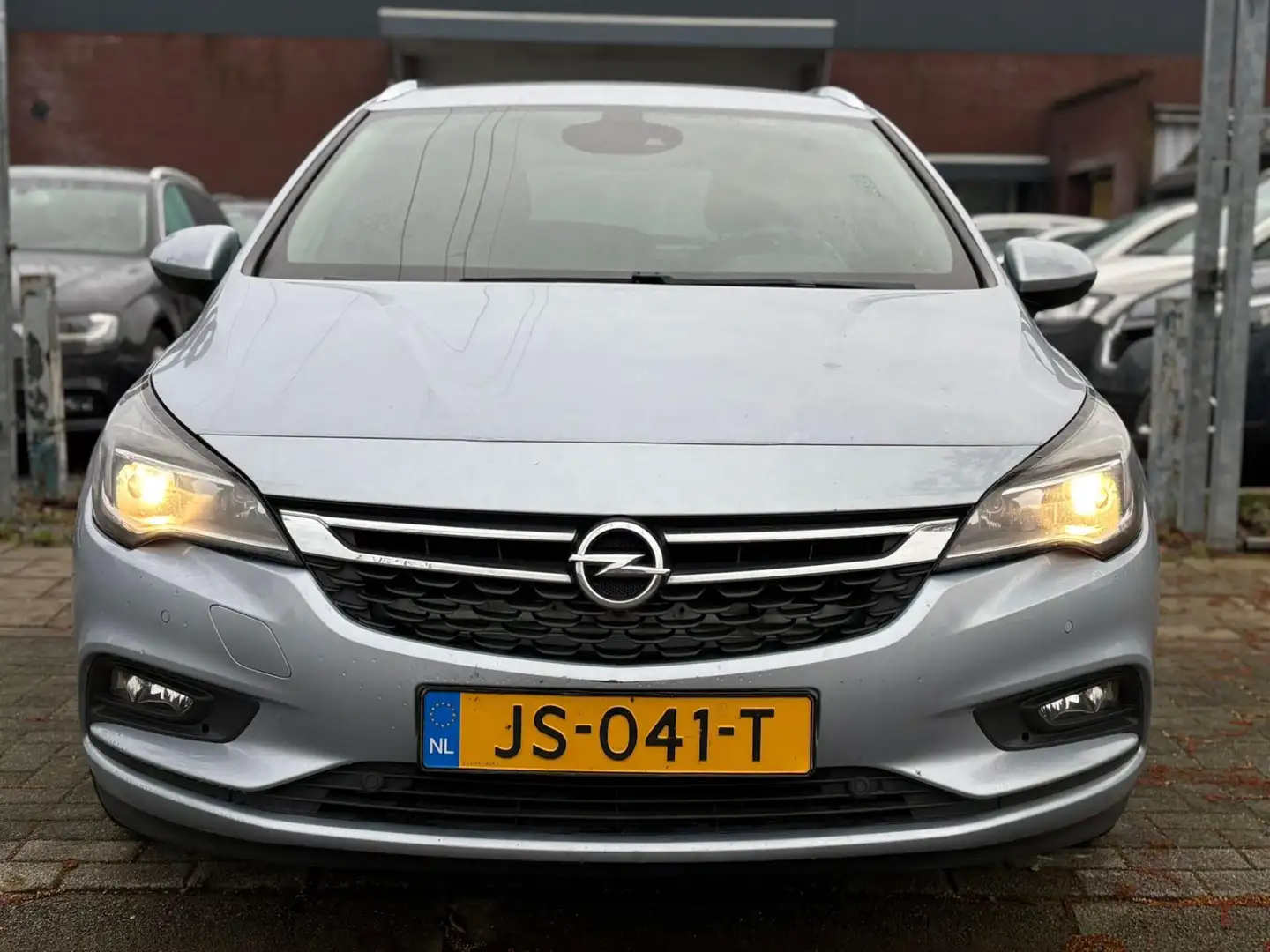 Opel Astra Sports Tourer 1.6 CDTI Business+ | LED | Navigatie Grau - 2