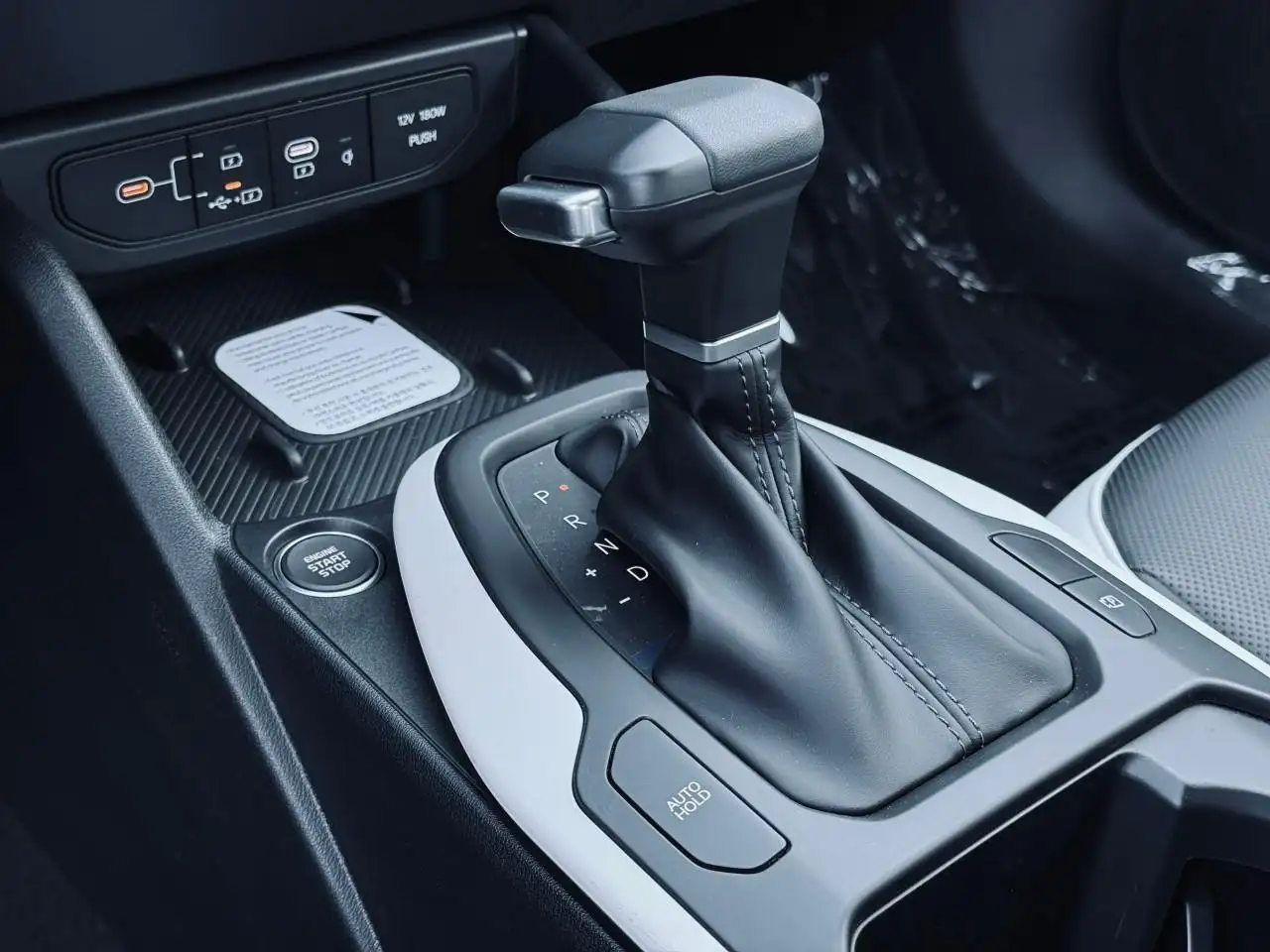Kia K4 снимка Kia K4