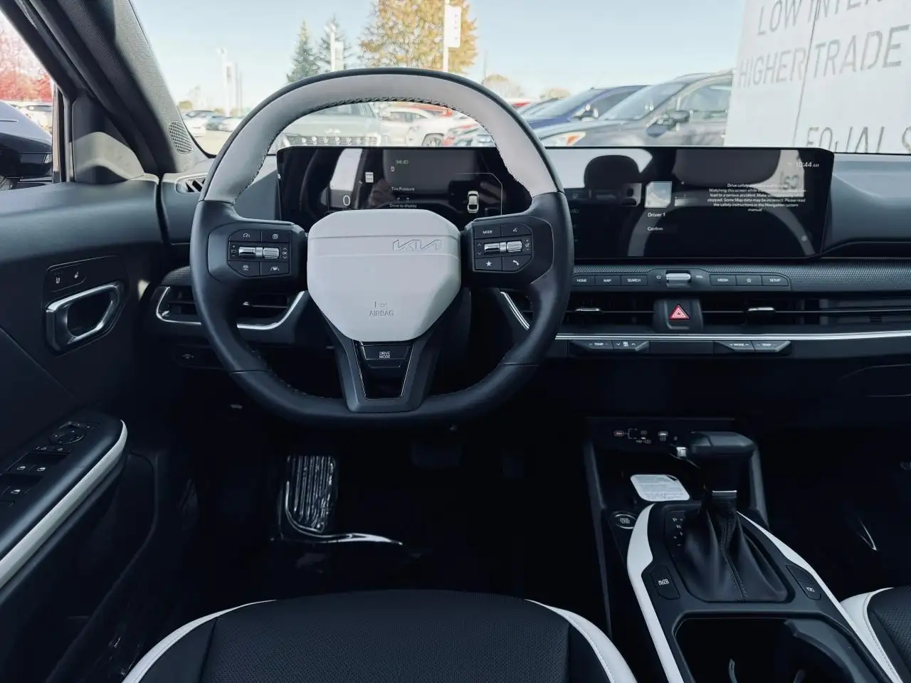 Kia K4 снимка Kia K4