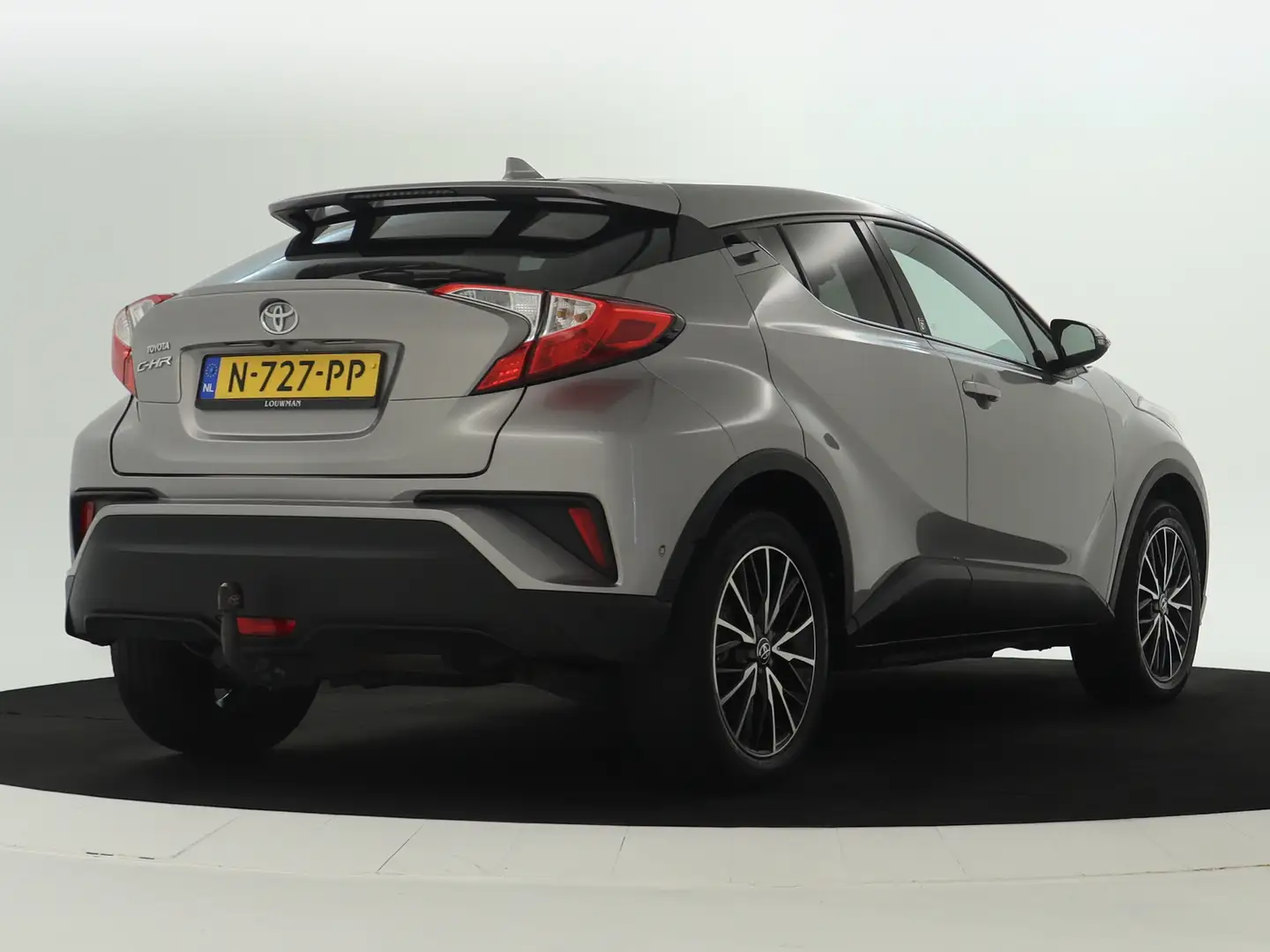 Toyota C-HR 1.2 Dynamic Limited | Navigatie | Trekhaak | Stoel Gris - 2