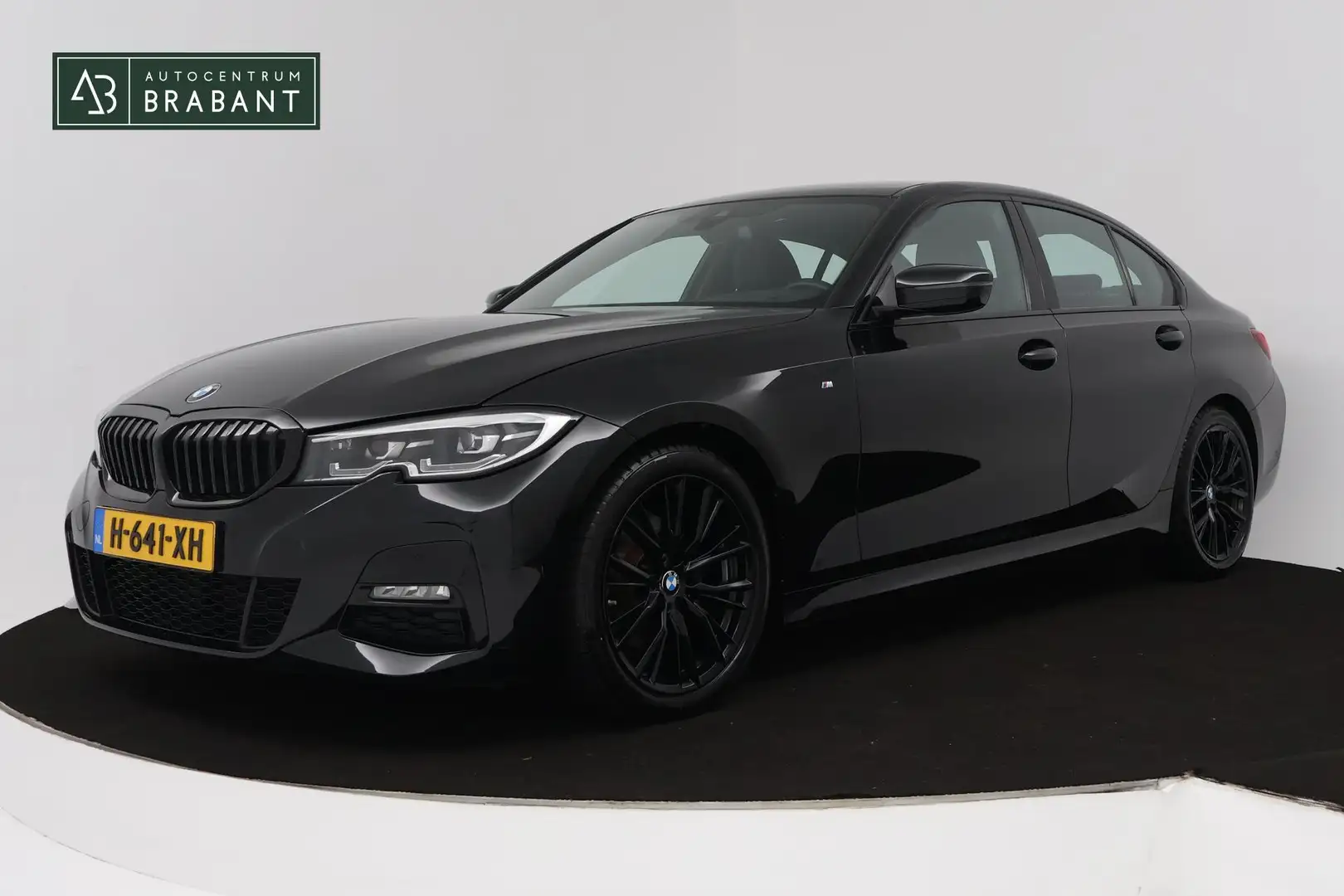 BMW 320 3-serie 320i High Executive Edition (PARKEERSENSOR Zwart - 1