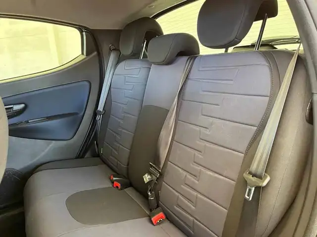 Lancia Ypsilon view 14