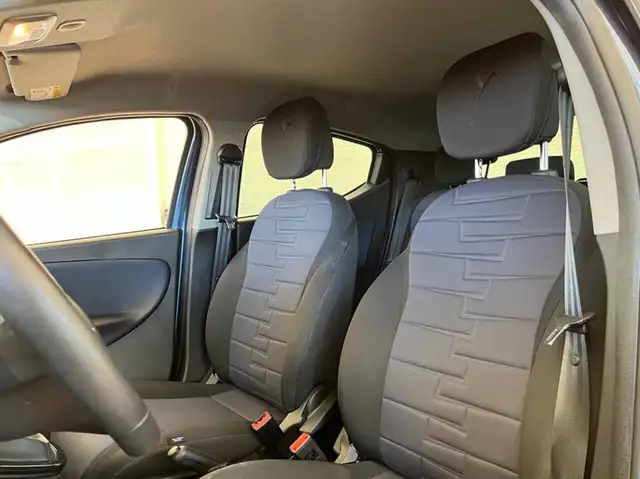 Lancia Ypsilon view 13