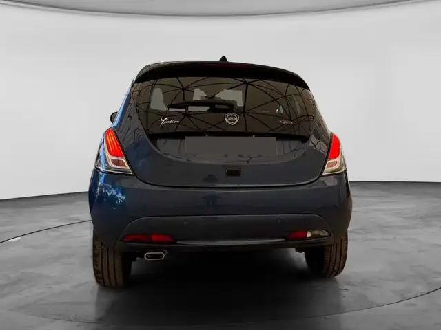 Lancia Ypsilon view 7