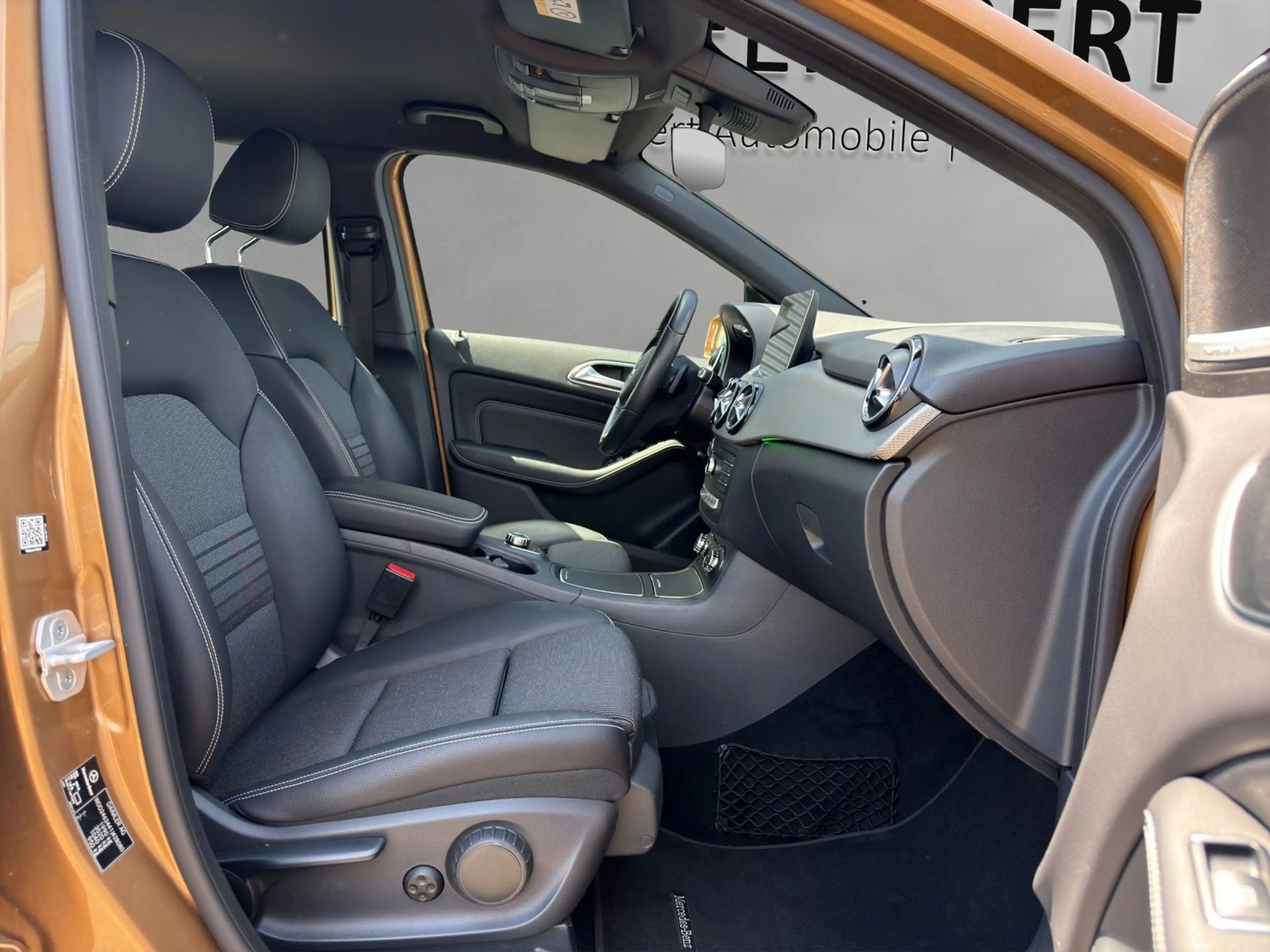 Mercedes-Benz B 250 Urban 7G-DCT DISTRO Navi LED Kamera STHZ — photo 8
