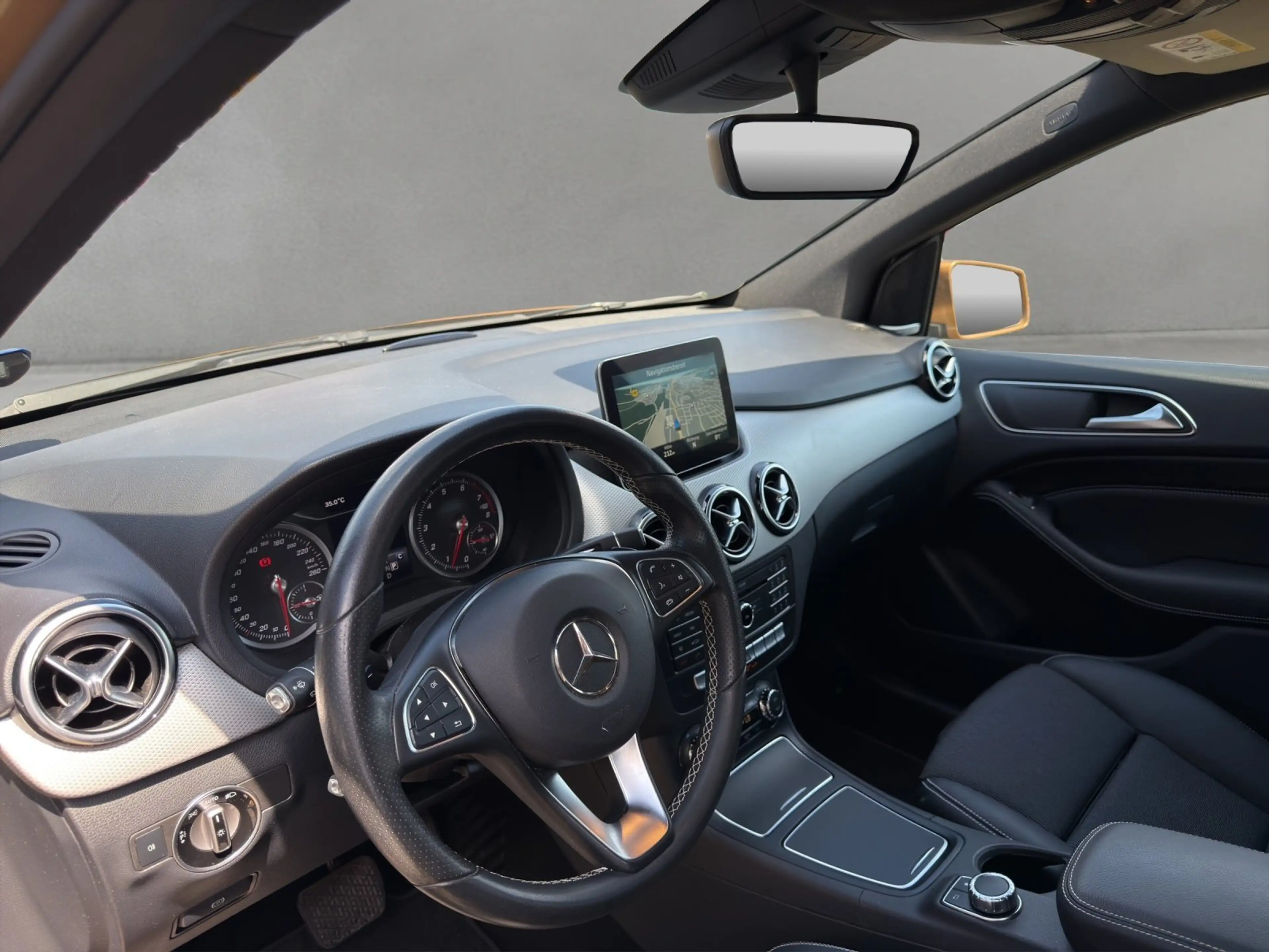 Mercedes-Benz B 250 Urban 7G-DCT DISTRO Navi LED Kamera STHZ — photo 10