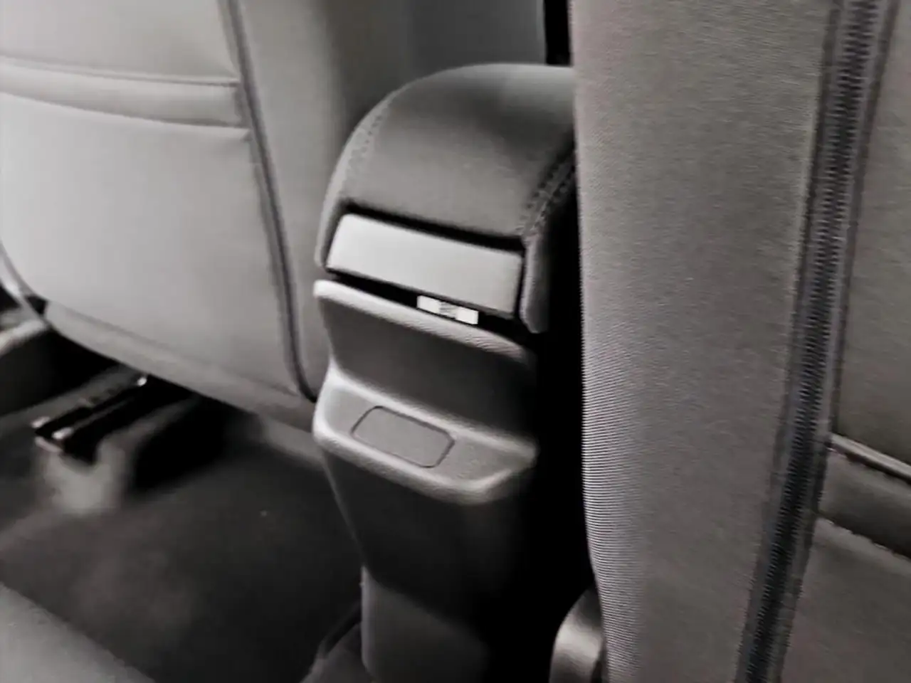 Jeep Avenger 1.2 Turbo e-Hybrid MHEV Longitude 18