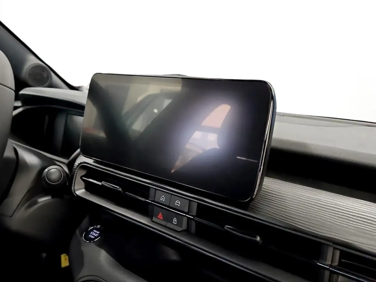 Jeep Avenger 1.2 Turbo e-Hybrid MHEV Longitude 15