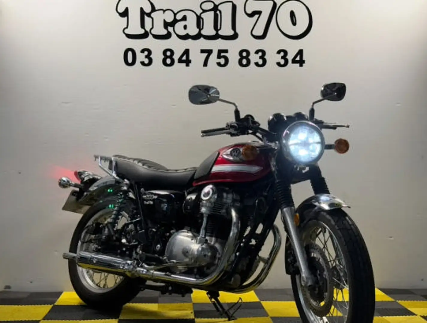 Kawasaki W 800 Rojo - 2