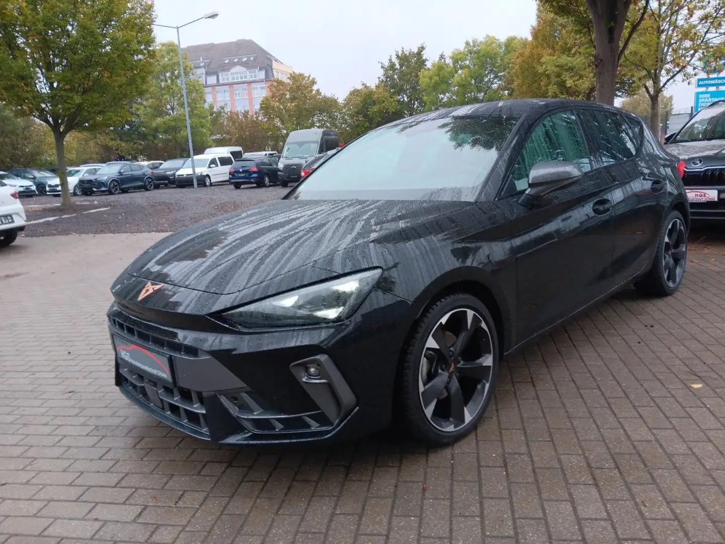 CUPRA Leon 1.5 eTSI 110 kW LED Klima Kamera Navi Sitzh Noir - 1