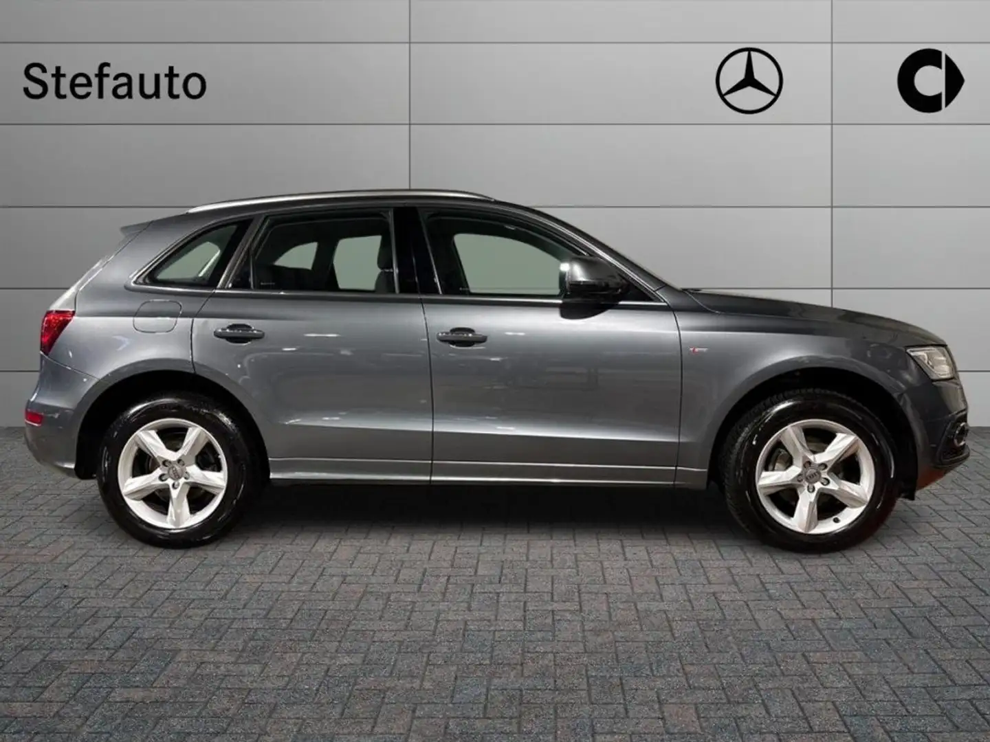 Audi Q5 2.0 TDI 163 CV quattro S tronic Business Grigio - 2