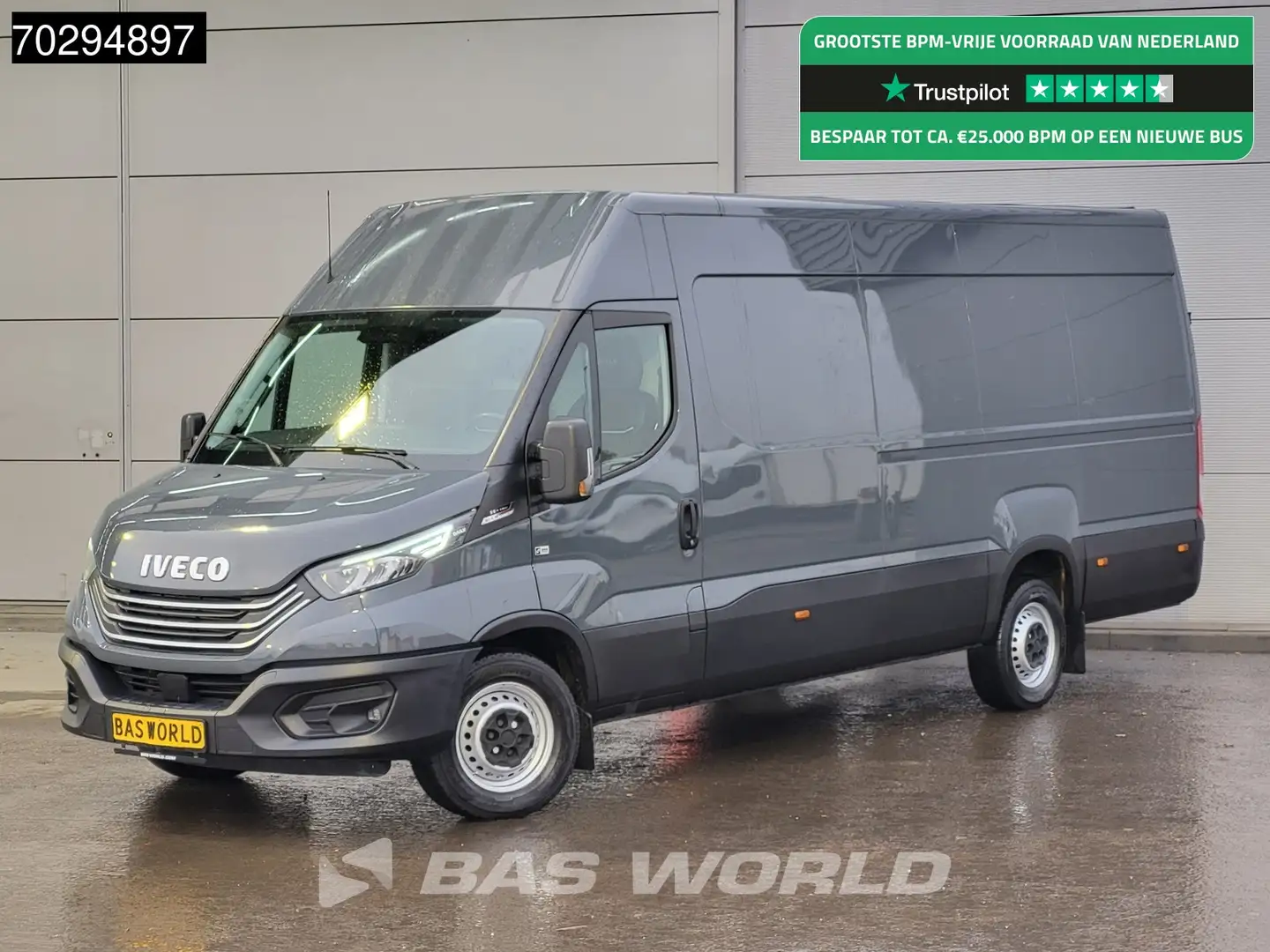 Iveco Daily 35S18 3.0L Automaat L3H2 3,5t Trekhaak 180PK LED A Grijs - 1