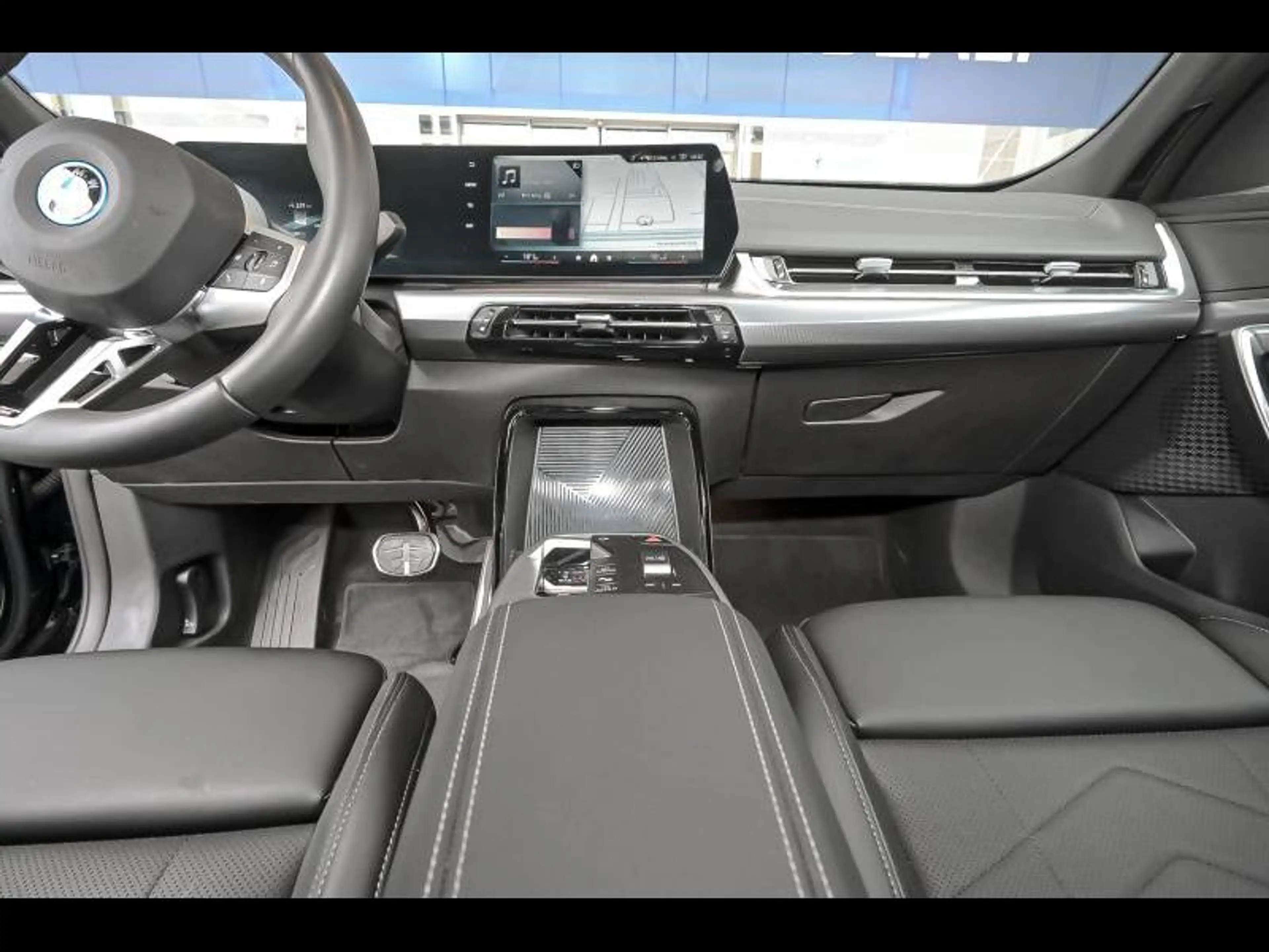 BMW iX2 M Sportpakket — photo 7